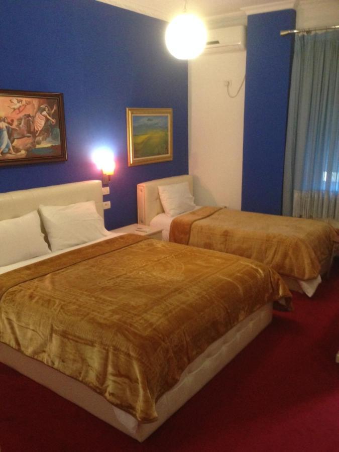 Hotel Bujtina Bicolli Görice Dış mekan fotoğraf