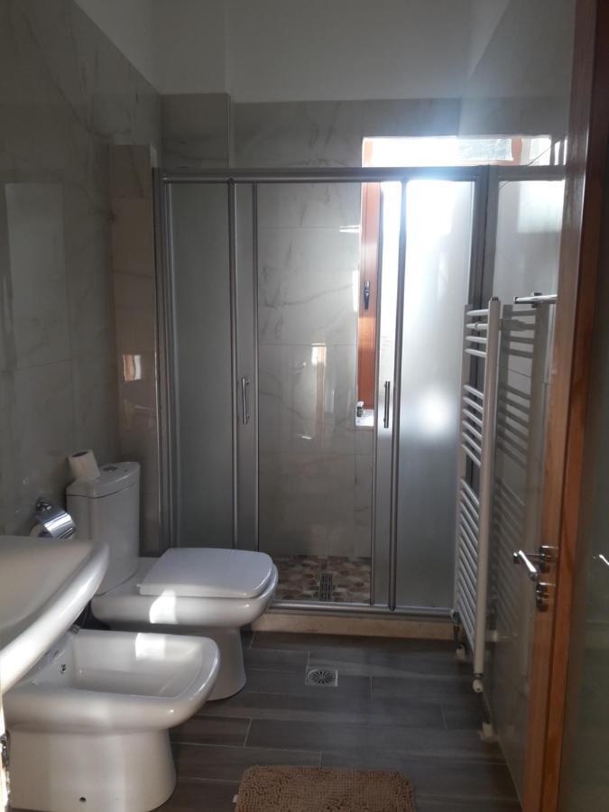 Hotel Bujtina Bicolli Görice Dış mekan fotoğraf